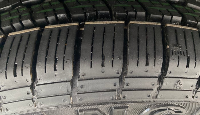 2022 Skoda KUSHAQ AMBITION 1.0L TSI MT, Petrol, Manual, 45,014 km, Left Front Tyre Tread