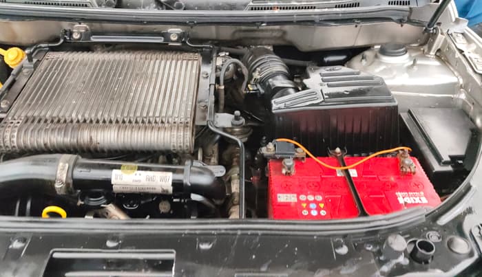 2016 Mahindra XUV500 W10, Diesel, Manual, 1,16,074 km, Engine View - Left