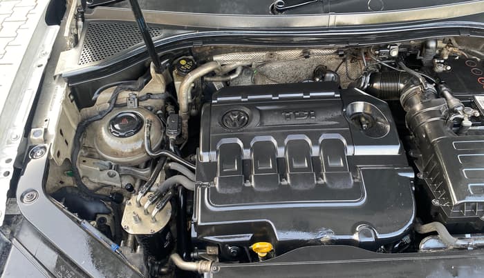 2018 Volkswagen TIGUAN HIGHLINE TDI AT, Diesel, Automatic, 1,43,834 km, Engine View - Right