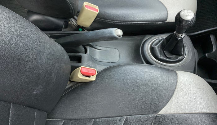 2011 Honda Jazz 1.2L I-VTEC S, Petrol, Manual, 99,038 km, Gear Lever