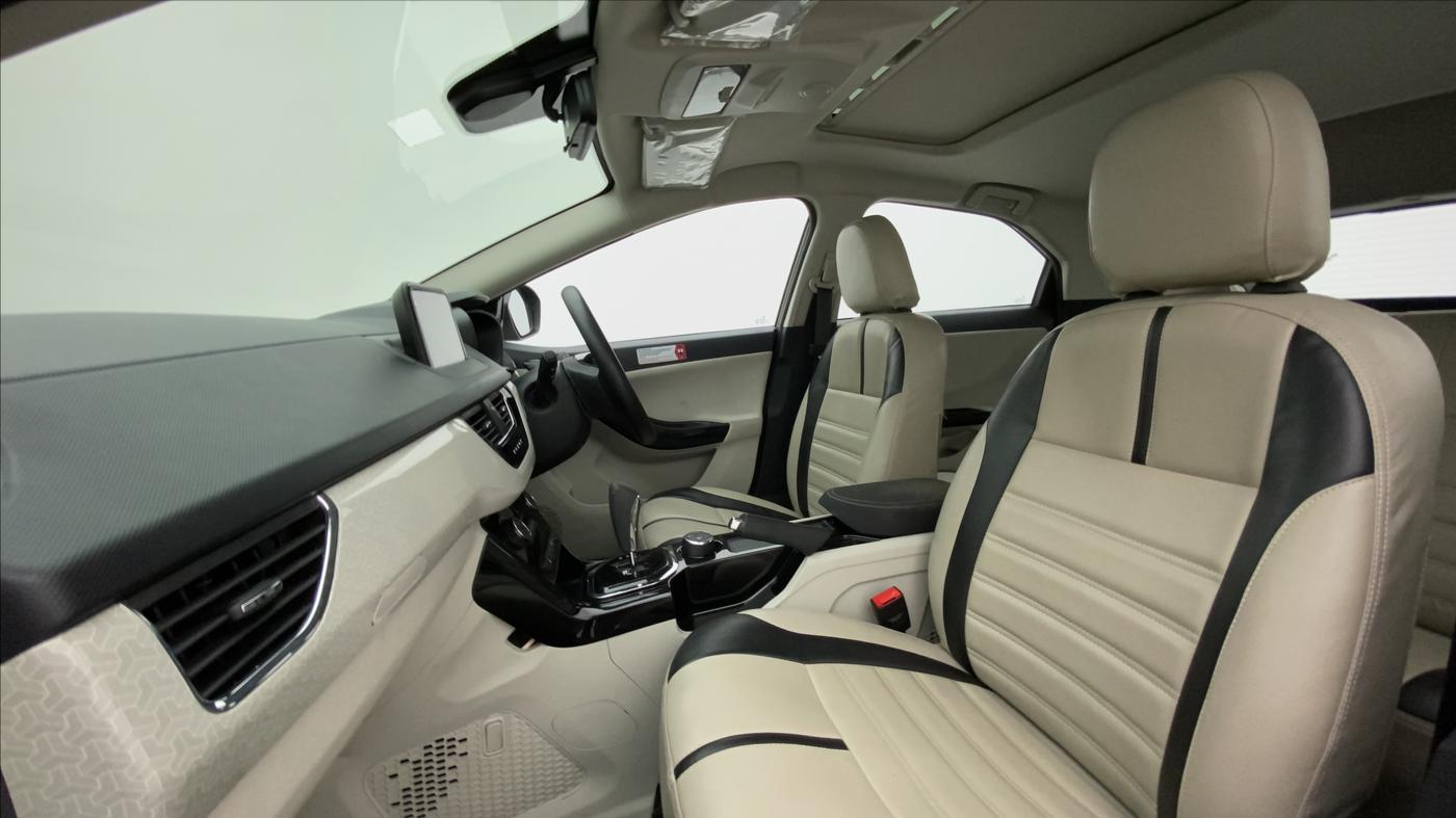2021 Tata NEXON XZA PLUS SUNROOF PETROL, Petrol, Automatic, 11,781 km, Right Side Front Door Cabin