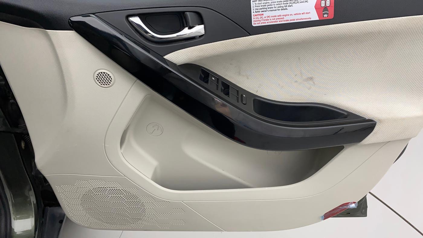 2021 Tata NEXON XZA PLUS SUNROOF PETROL, Petrol, Automatic, 11,781 km, Driver Side Door Panels Control