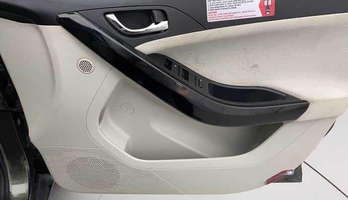 2021 Tata NEXON XZA PLUS SUNROOF PETROL, Petrol, Automatic, 11,781 km, Driver Side Door Panels Control