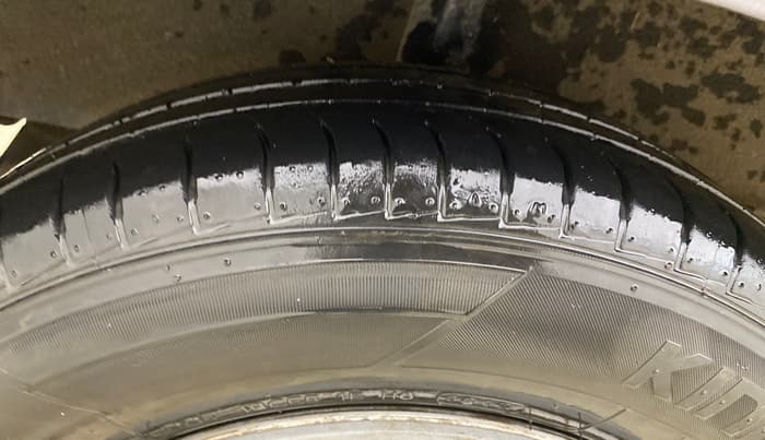 2019 Hyundai NEW SANTRO ERA EXECUTIVE, CNG, Manual, 37,490 km, Right Rear Tyre Tread