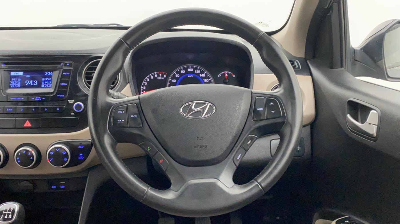 2015 Hyundai Grand i10 ASTA (O) 1.2 KAPPA VTVT, Petrol, Manual, 26,517 km, Steering Wheel Close Up