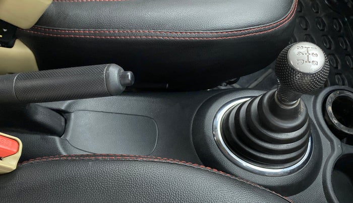 2016 Honda Brio S MT, Petrol, Manual, 45,338 km, Gear Lever