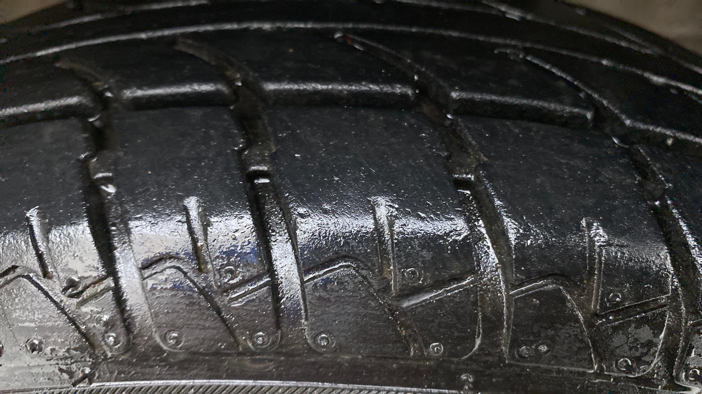 2015 Maruti Wagon R 1.0 LXI CNG, CNG, Manual, 53,086 km, Right Front Tyre Tread