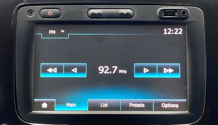 2018 Renault Kwid 1.0 RXT, Petrol, Manual, 29,780 km, Infotainment System
