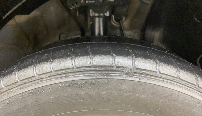 2021 Hyundai VENUE S+ 1.2, Petrol, Manual, 73,267 km, Right Front Tyre Tread