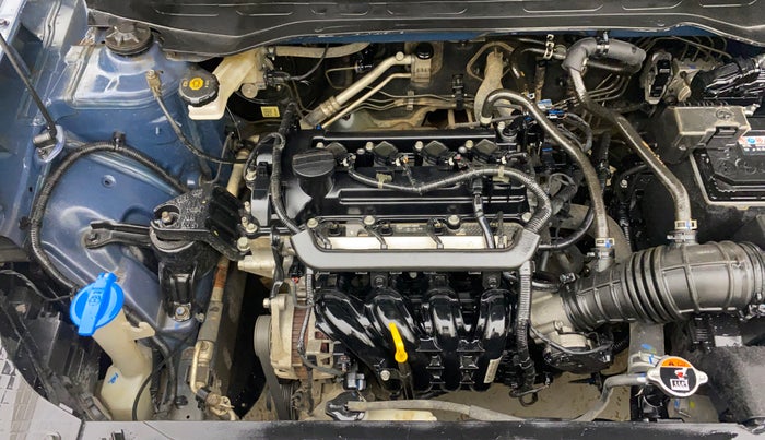 2021 Hyundai VENUE S+ 1.2, Petrol, Manual, 73,267 km, Engine View - Right