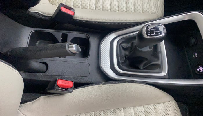 2020 KIA SONET HTX PLUS 1.0 IMT, Petrol, Manual, 29,159 km, Gear Lever