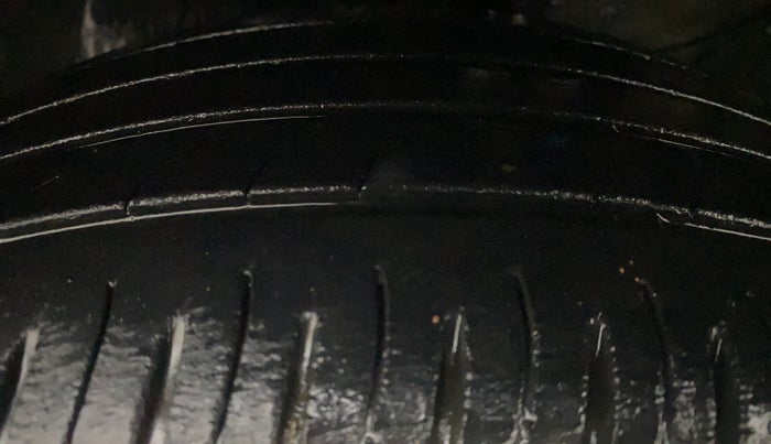 2020 KIA SONET HTX PLUS 1.0 IMT, Petrol, Manual, 29,159 km, Left Front Tyre Tread