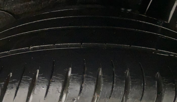 2020 KIA SONET HTX PLUS 1.0 IMT, Petrol, Manual, 29,159 km, Left Rear Tyre Tread