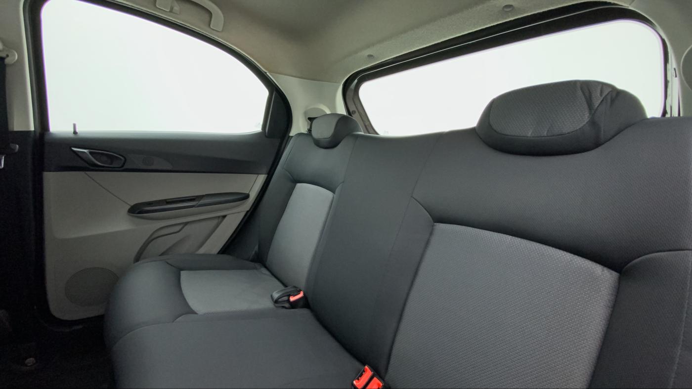 2018 Tata Tiago XT 1.2 REVOTRON, Petrol, Manual, 64,034 km, Right Side Rear Door Cabin