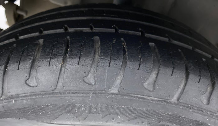 2018 Tata Tiago XT 1.2 REVOTRON, Petrol, Manual, 64,034 km, Right Rear Tyre Tread