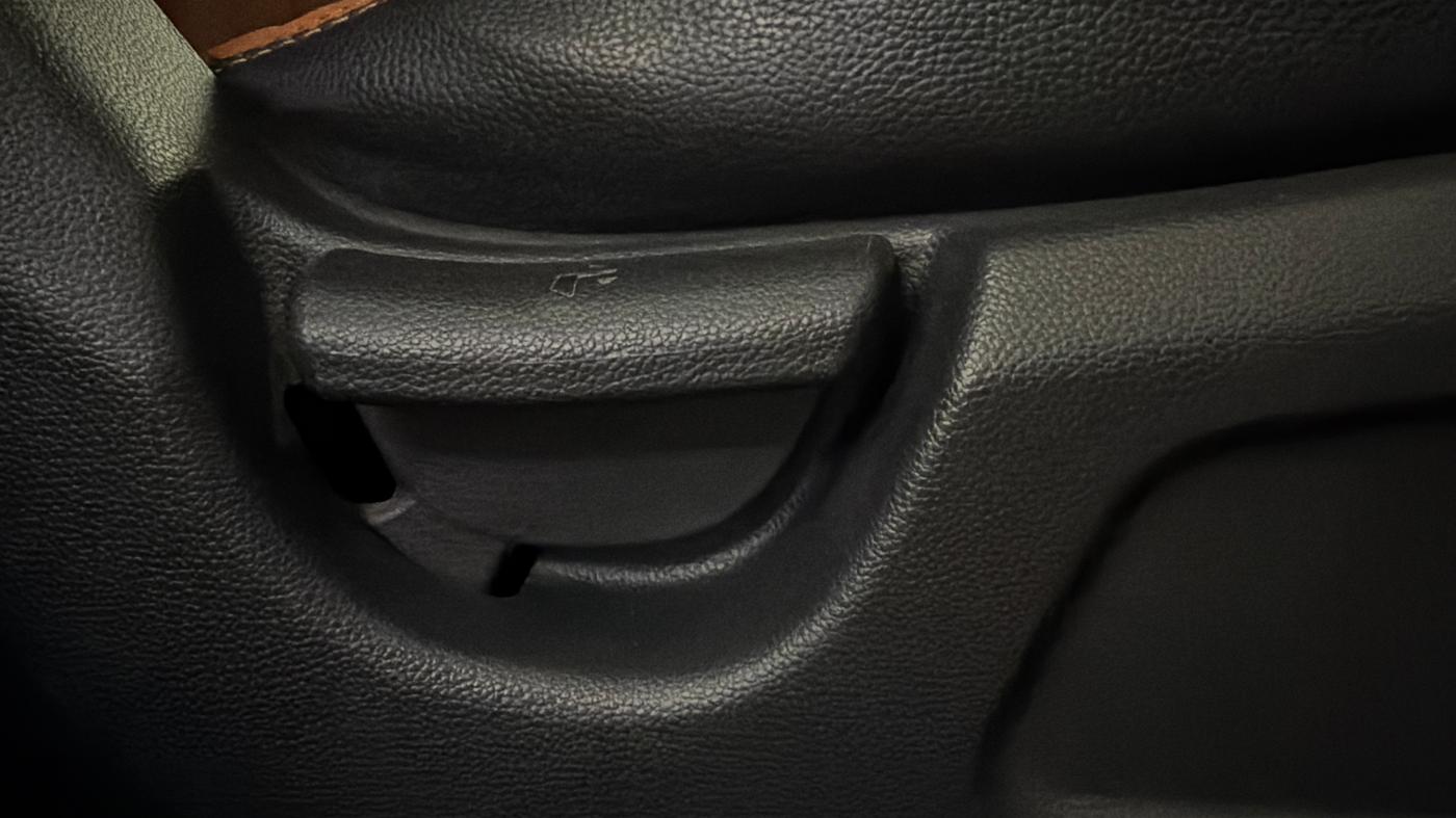 2019 Hyundai Elite i20 MAGNA PLUS 1.2, Petrol, Manual, 78,236 km, Driver Side Adjustment Panel