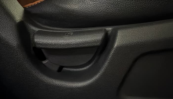 2019 Hyundai Elite i20 MAGNA PLUS 1.2, Petrol, Manual, 78,236 km, Driver Side Adjustment Panel