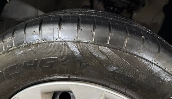 2019 Hyundai Elite i20 MAGNA PLUS 1.2, Petrol, Manual, 78,236 km, Right Front Tyre Tread