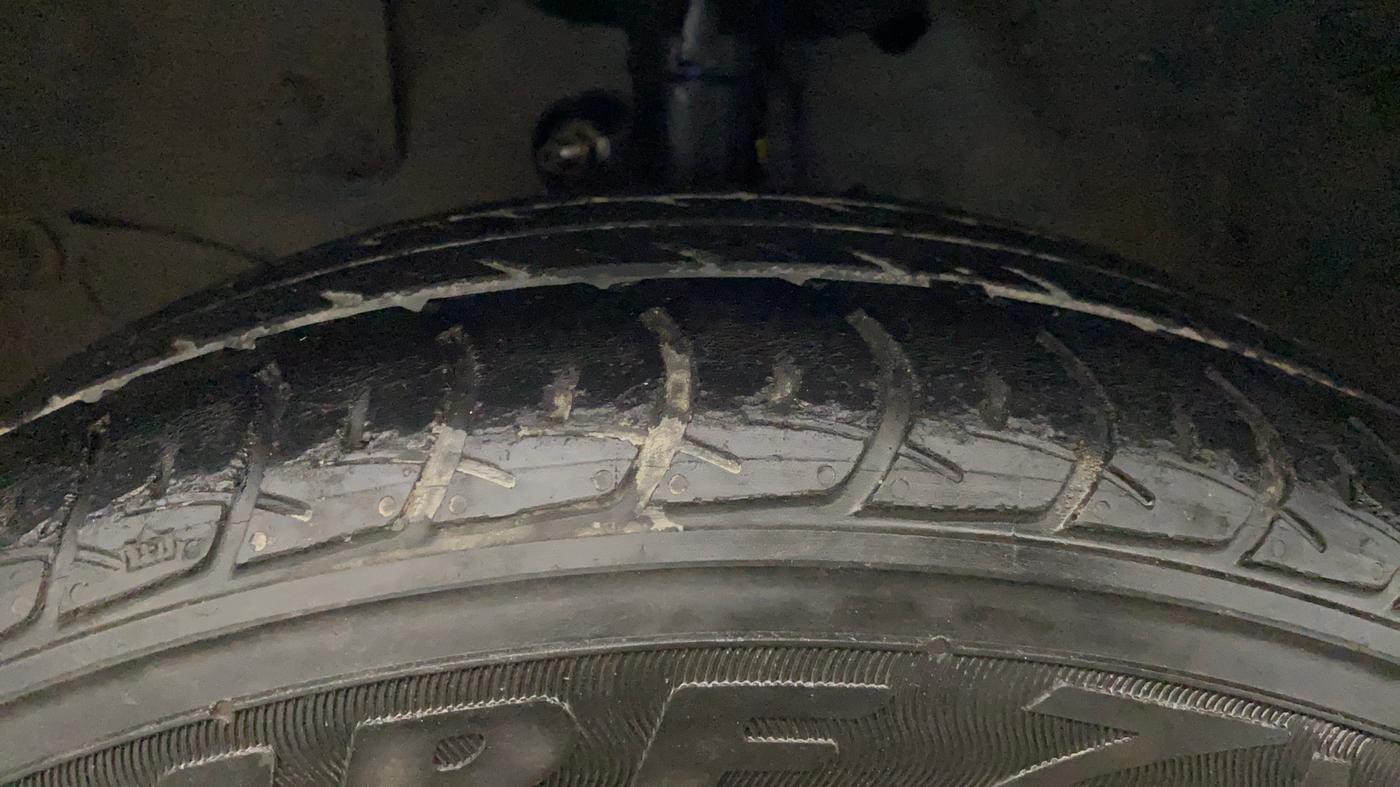 2013 Honda Brio S MT, Petrol, Manual, 73,893 km, Left Front Tyre Tread