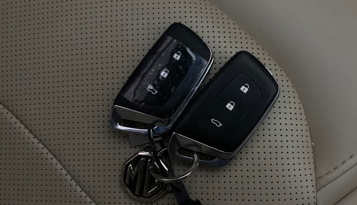 2021 MG HECTOR SHARP 1.5 PETROL CVT, Petrol, Automatic, 28,156 km, Key Close Up