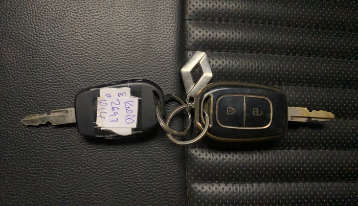 2017 Renault Kwid RXT 1.0 AMT, Petrol, Automatic, 38,949 km, Key Close Up