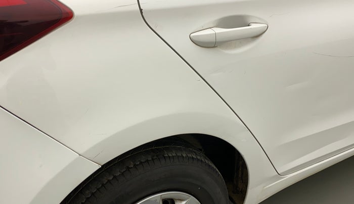 2016 Hyundai Elite i20 MAGNA 1.2, Petrol, Manual, 71,388 km, Right quarter panel - Slightly dented