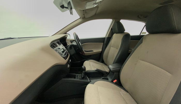 2016 Hyundai Elite i20 MAGNA 1.2, Petrol, Manual, 71,388 km, Right Side Front Door Cabin