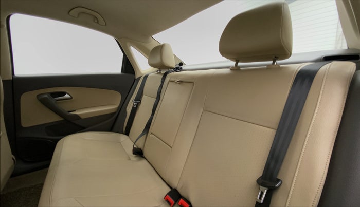 2015 Volkswagen Vento HIGHLINE PETROL, Petrol, Manual, 63,072 km, Right Side Rear Door Cabin