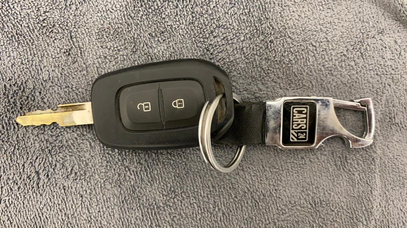 2019 Renault Kwid RXT 1.0 AMT (O), Petrol, Automatic, 25,711 km, Key Close Up