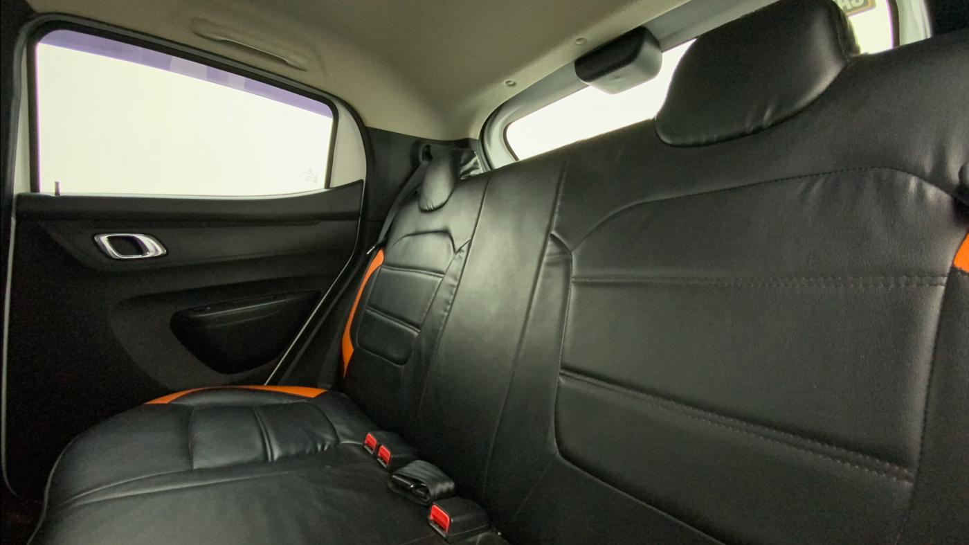 2019 Renault Kwid RXT 1.0 AMT (O), Petrol, Automatic, 25,711 km, Right Side Rear Door Cabin