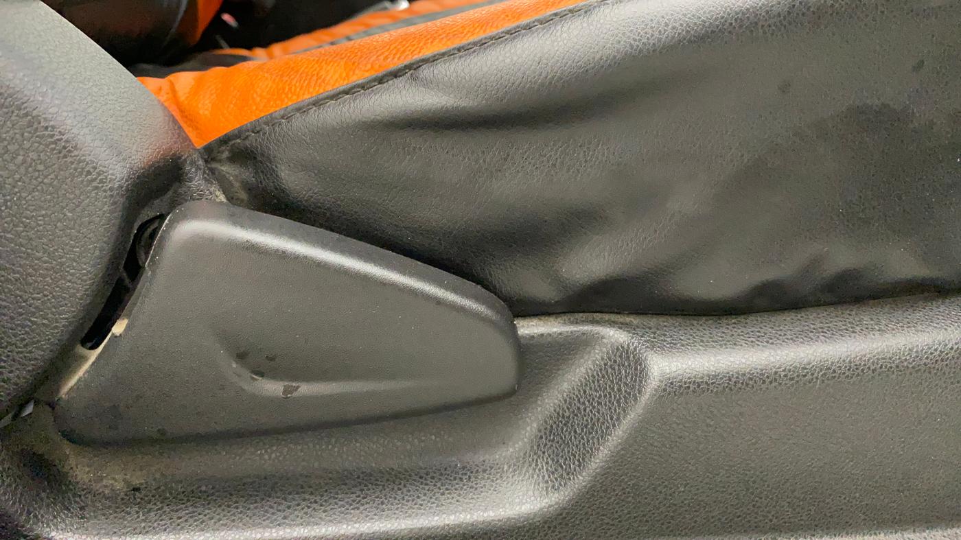 2019 Renault Kwid RXT 1.0 AMT (O), Petrol, Automatic, 25,711 km, Driver Side Adjustment Panel