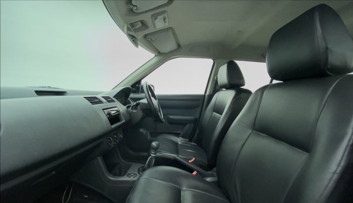 2011 Maruti Swift LXI D, CNG, Manual, 80,296 km, Right Side Front Door Cabin