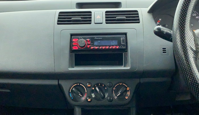 2011 Maruti Swift LXI D, CNG, Manual, 80,296 km, Air Conditioner