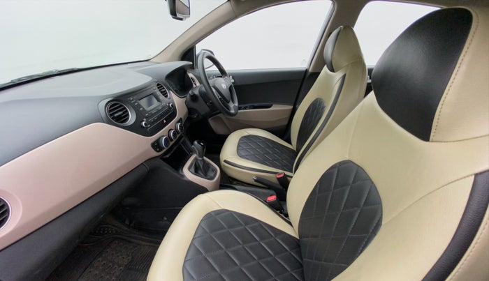 2016 Hyundai Xcent S AT 1.2, Petrol, Automatic, 36,323 km, Right Side Front Door Cabin
