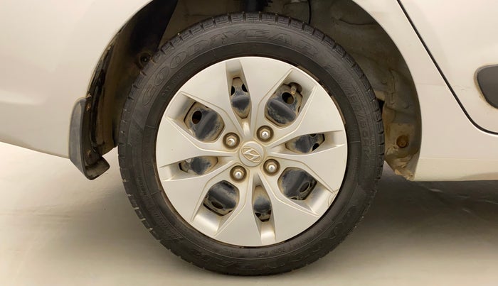 2016 Hyundai Xcent S AT 1.2, Petrol, Automatic, 36,323 km, Right Rear Wheel