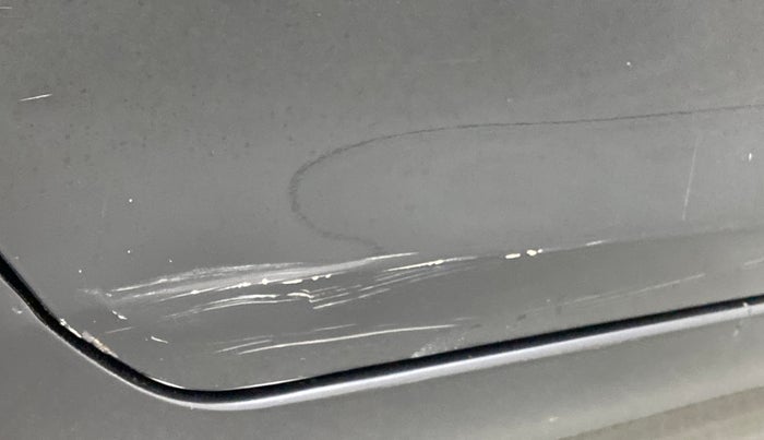 2014 Maruti Swift Dzire VDI, Diesel, Manual, 73,626 km, Right rear door - Minor scratches