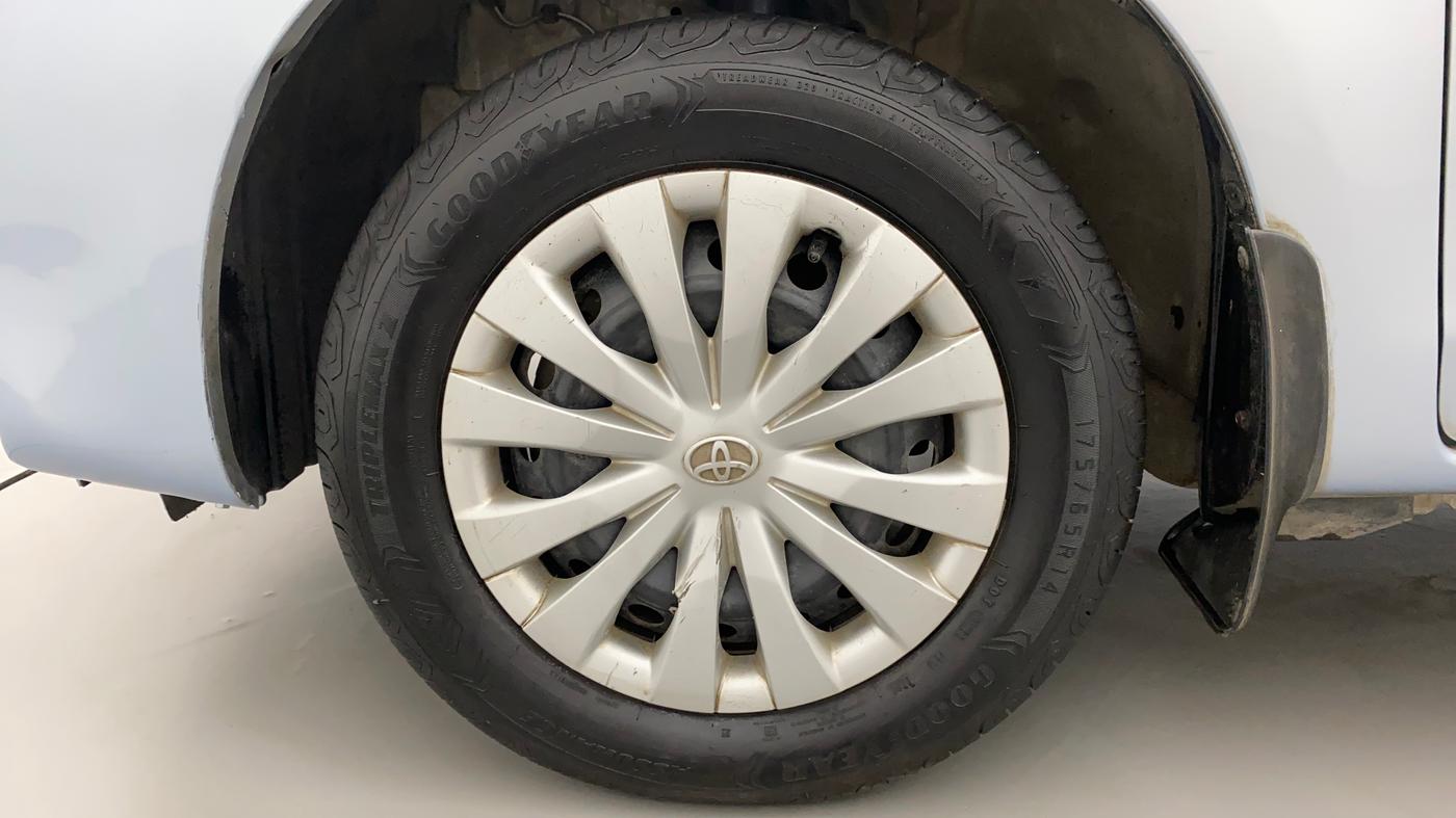 2011 Toyota Etios G, Petrol, Manual, 93,524 km, Left Front Wheel