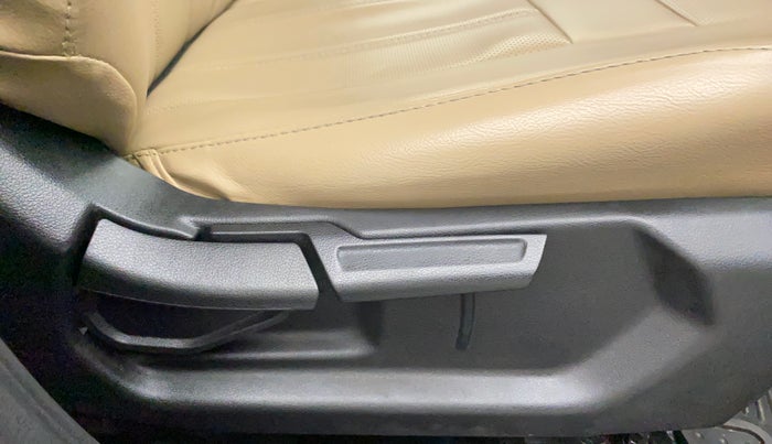 2020 Hyundai VENUE SX 1.0 TURBO, Petrol, Manual, 65,341 km, Driver Side Adjustment Panel