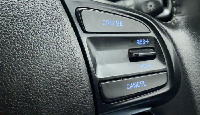 2020 Hyundai VENUE SX 1.0 TURBO, Petrol, Manual, 65,341 km, Adaptive Cruise Control