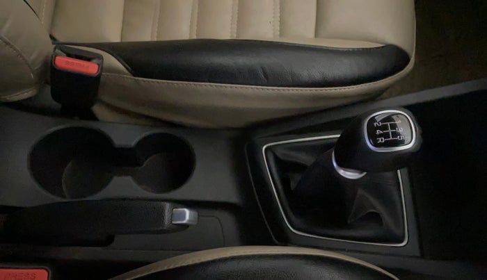 2016 Hyundai Elite i20 ASTA 1.2, Petrol, Manual, 51,280 km, Gear Lever