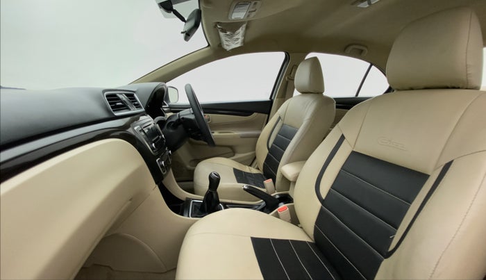 2017 Maruti Ciaz DELTA 1.3 DDIS SHVS, Diesel, Manual, 58,541 km, Right Side Front Door Cabin
