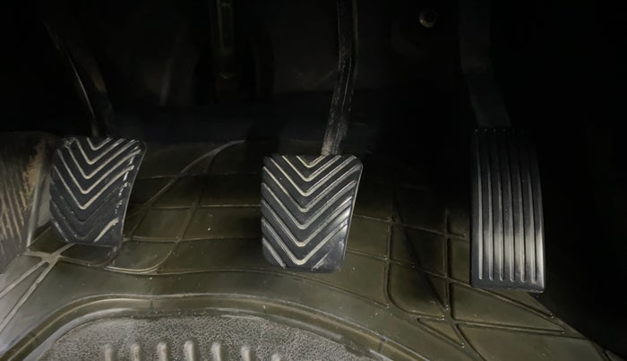 2015 Hyundai Elite i20 ASTA 1.2, Petrol, Manual, 1,01,276 km, Pedals