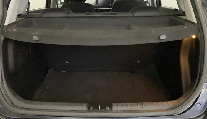 2022 Hyundai NEW I20 ASTA 1.2 MT, Petrol, Manual, 37,171 km, Boot Inside