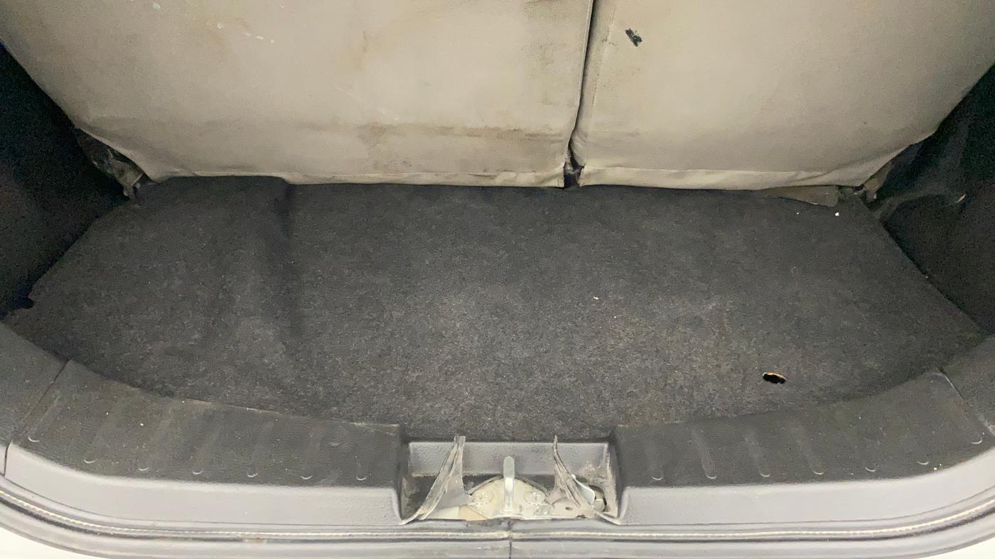 2016 Maruti Wagon R 1.0 VXI AMT, Petrol, Automatic, 61,534 km, Boot Inside