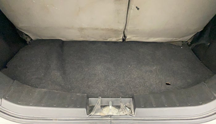 2016 Maruti Wagon R 1.0 VXI AMT, Petrol, Automatic, 61,534 km, Boot Inside