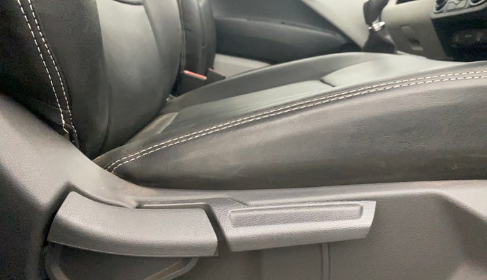 2023 Hyundai GRAND I10 NIOS SPORTZ 1.2 KAPPA VTVT, Petrol, Manual, 18,585 km, Driver Side Adjustment Panel