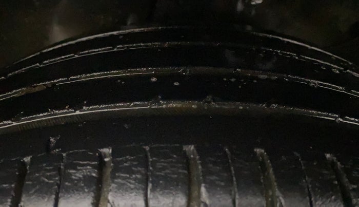 2020 KIA SONET GTX PLUS 1.0 IMT, Petrol, Manual, 56,883 km, Left Front Tyre Tread