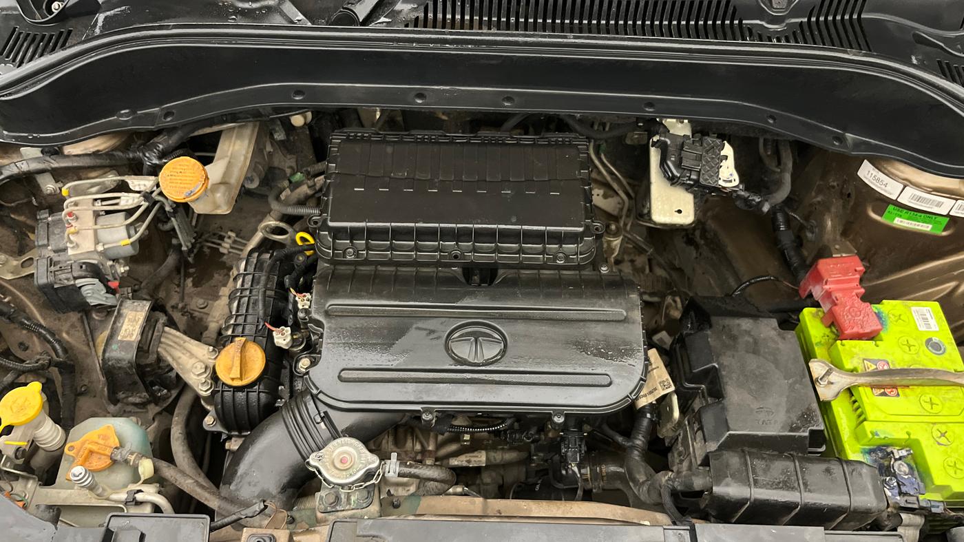 2022 Tata PUNCH CREATIVE  1.2 RTN DUAL TONE, Petrol, Manual, 65,672 km, Engine View