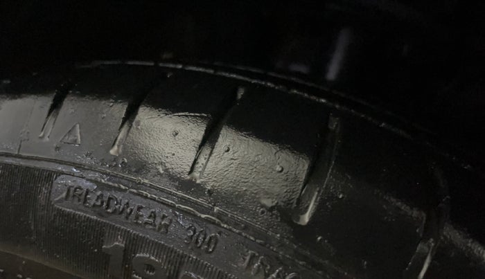 2019 Maruti Baleno ALPHA PETROL 1.2, Petrol, Manual, 66,550 km, Left Front Tyre Tread