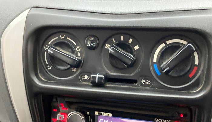 2014 Maruti Alto 800 LXI CNG, CNG, Manual, 80,817 km, AC Unit - Directional switch has minor damage